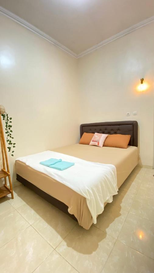 Et Malio Stay & Travel Malioboro Pusat Kota Jogyakarta Zewnętrze zdjęcie